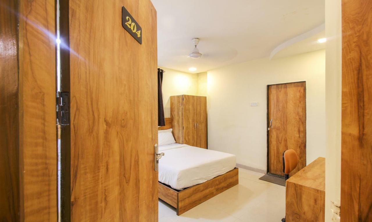 Tiba Hotel Mumbai Dış mekan fotoğraf