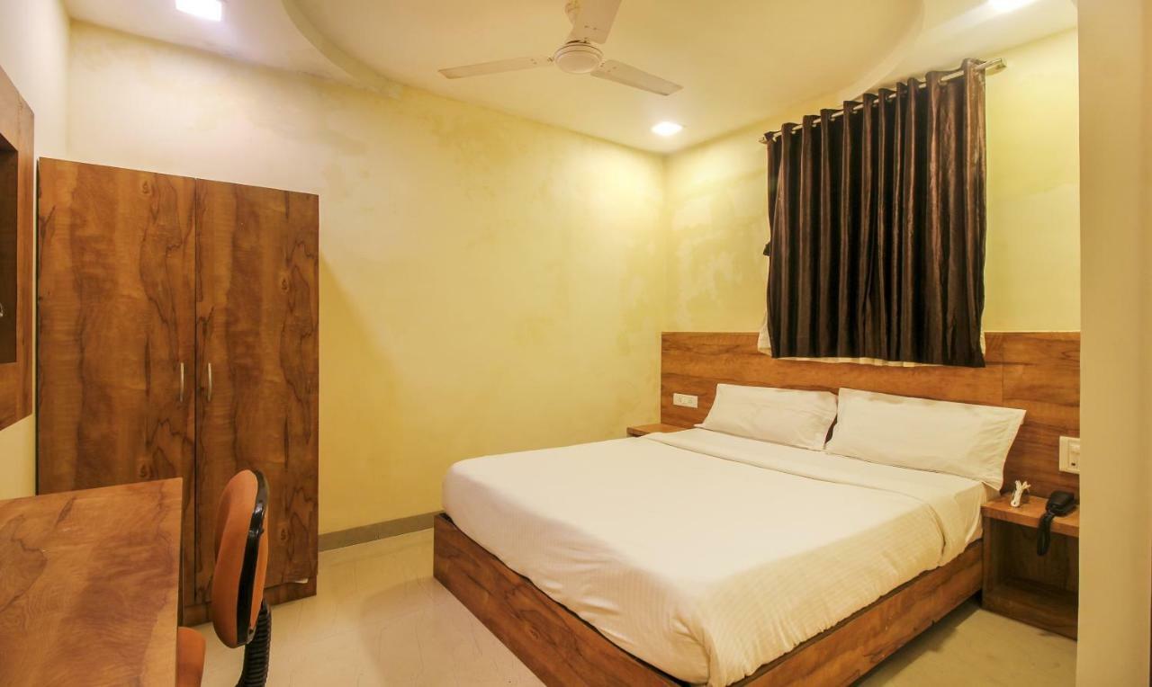 Tiba Hotel Mumbai Dış mekan fotoğraf